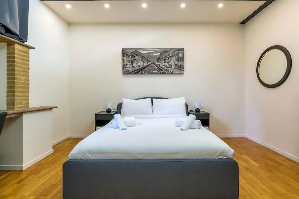 Comfortable 3 Bedrooms Apartment Few Steps From Duomo Milaan